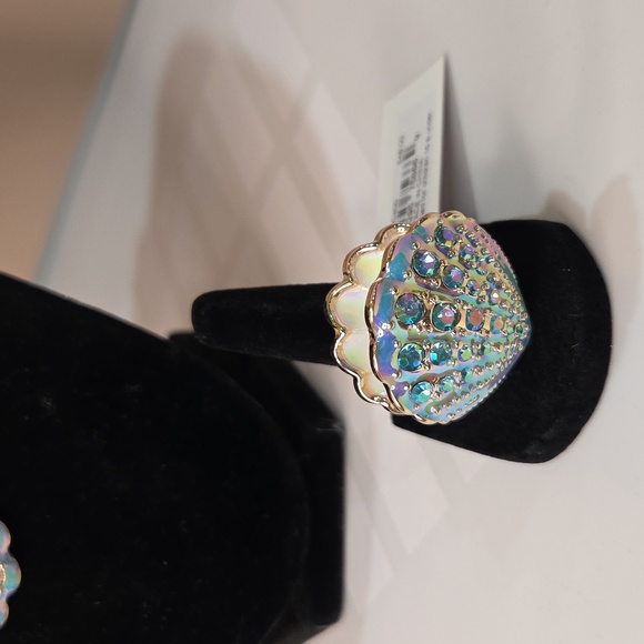 🔹️Betsey Johnson 🔹Nautical  Seashell Charm Necklace, Bracelet Ring Earring Set - Picture 11 of 17